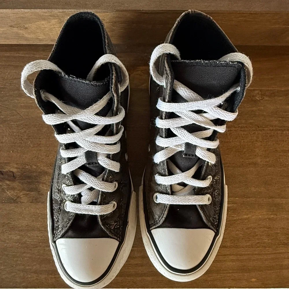 Converse Chuck Taylor All Star EVA Lift Hi Floral Youth Size 3 Platform